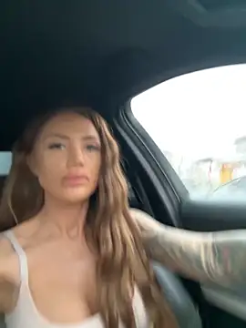 NicollleDiamondd live sex cam