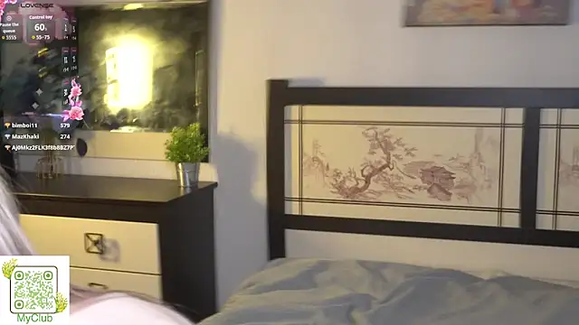 MaeEversley live sex cam