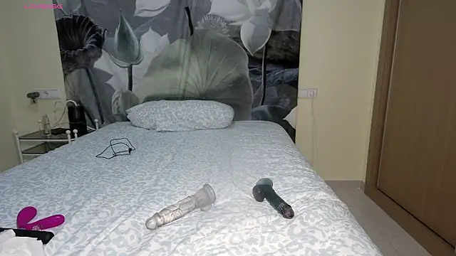 Susycachonda1 live sex cam