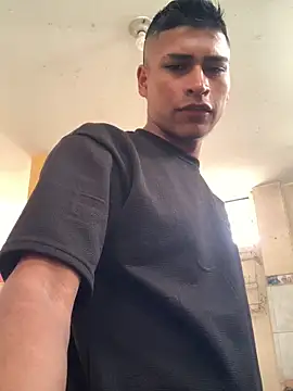 Emiliano_Reyes live sex cam