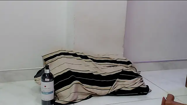 skinnysofia18 live sex cam