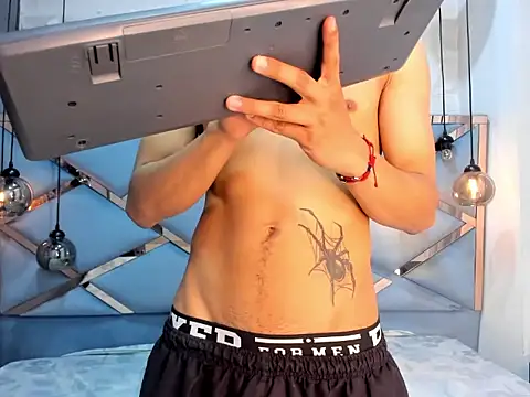 MattFiore live sex cam