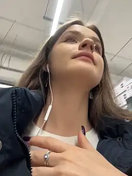 KittyQueeny live sex cam