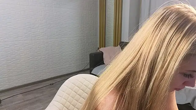 BirdieRivas live sex cam