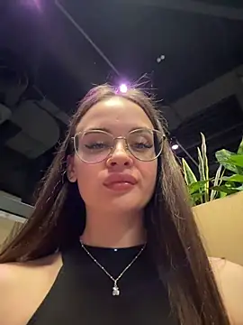 KristiRich live sex cam