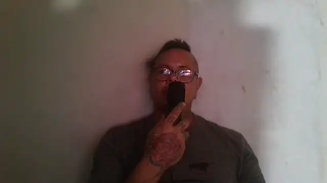 Kerrry_Caverga live sex cam