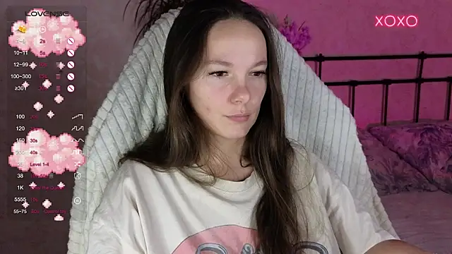 lil_luna_x live sex cam