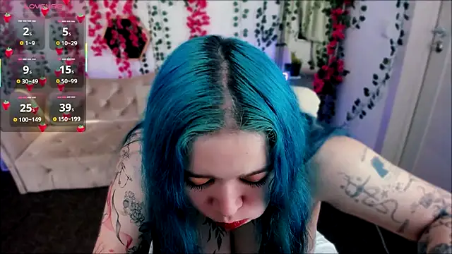 Mira_Fyre live sex cam