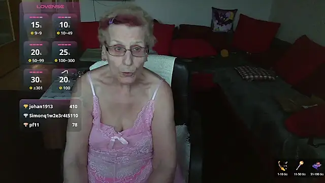 HeisseomaOriginal live sex cam