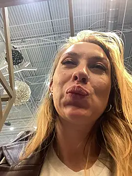 Sweet___Emily live sex cam