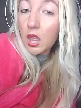 Mllesha74000 live sex cam