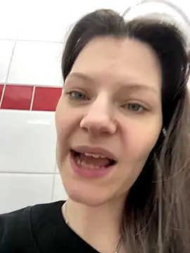 MaryHiggins live sex cam