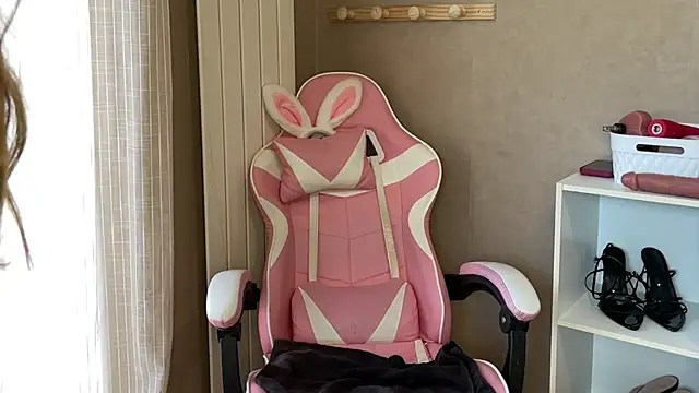 lucie_mehott live sex cam