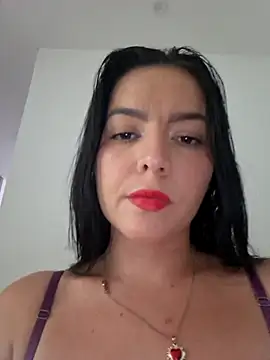 Anal_Luucia live sex cam