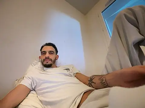 Rebeu313 live sex cam