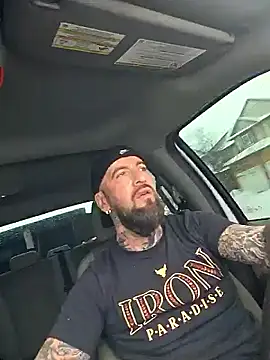 Beardedtattood live sex cam