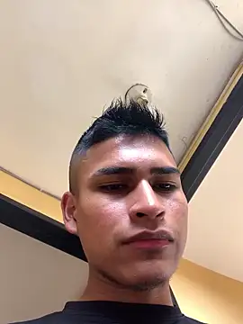 Emiliano_Reyes live sex cam