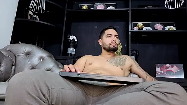 matteosantos live sex cam