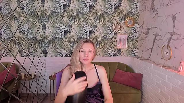 NancyGrace live sex cam