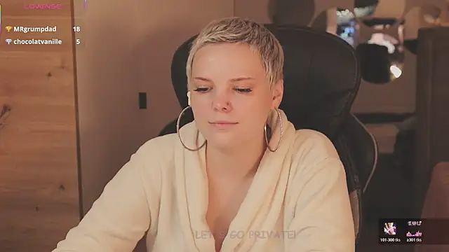 LikaBerry1 live sex cam