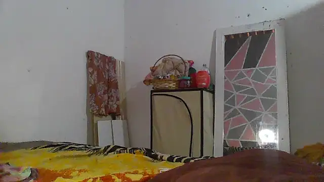 thasmyni live sex cam