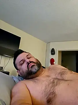 Roddog18 live sex cam