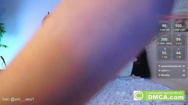 vivi_uwu live sex cam