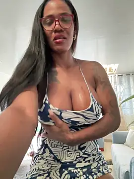 Bustykeyla live sex cam