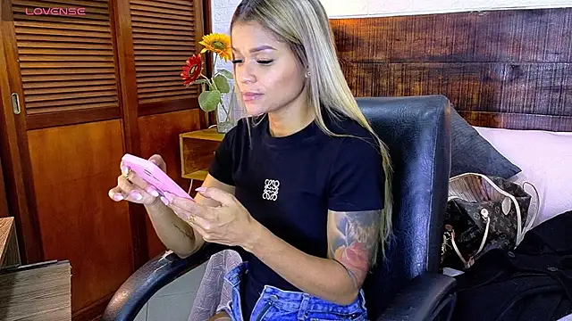 Celeste_sanz live sex cam