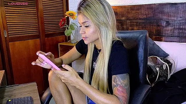 Celeste_sanz live sex cam