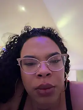 naomikandra live sex cam