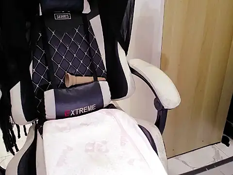 Eirlys_ live sex cam