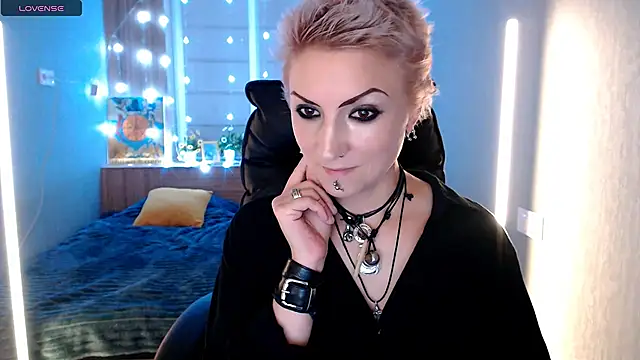 Sweet-n-Strong live sex cam