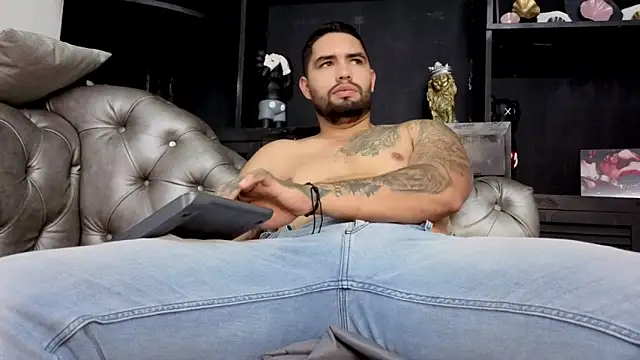 matteosantos live sex cam