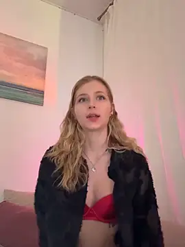 LunaRase live sex cam