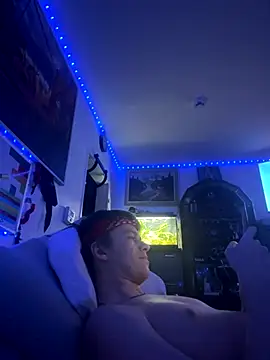 Toyjungee live sex cam