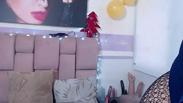 RoxetteMature live sex cam