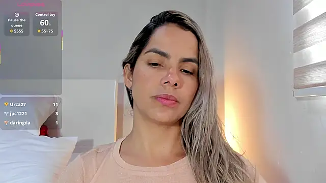 ClaraMariaMon live sex cam