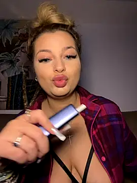 AllysonK live sex cam