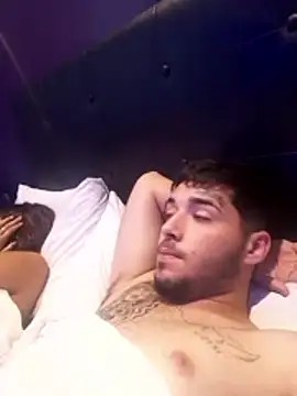 Bbzinha_18 live sex cam