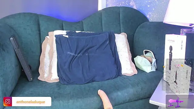 AnthonelaDuque live sex cam