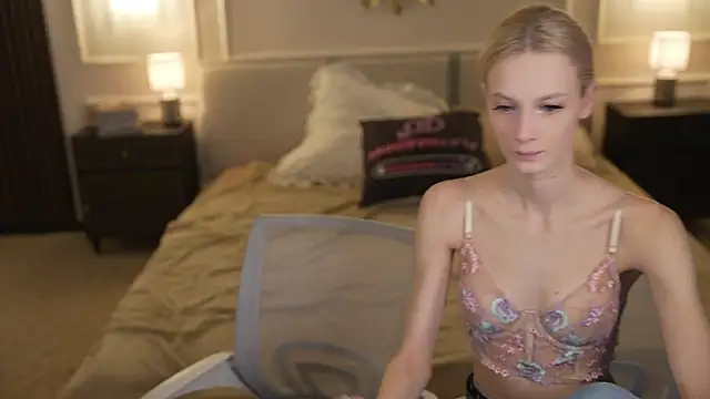 Lucy_And_Elza_Fantasy live sex cam