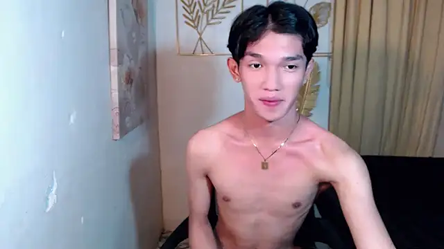 urasian_john18 live sex cam