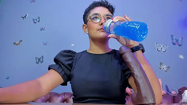 Kaira_mosse live sex cam