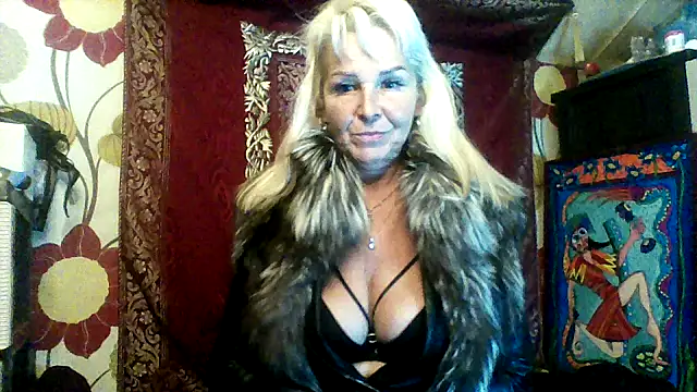 CassandraSandra44 live sex cam