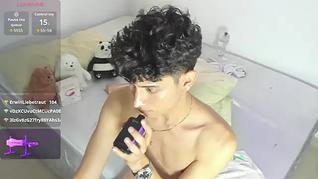 Benjamin_Buster live sex cam