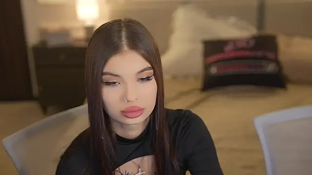 Lucy_And_Elza_Fantasy live sex cam