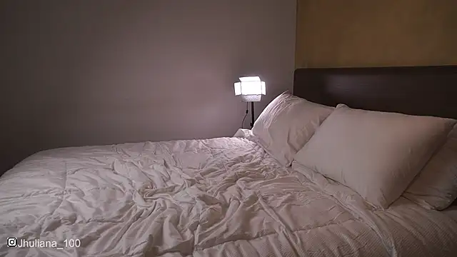 paulacora100 live sex cam