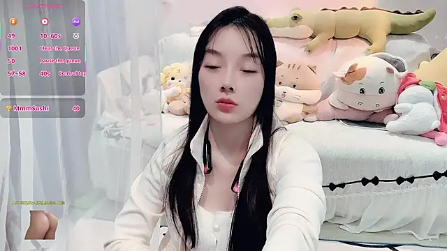 AKiKi711 live sex cam