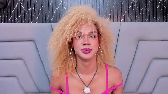 NaomiSteward live sex cam